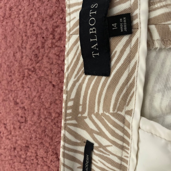 Talbots Modern Cut Capris Cropped Pants Size 14 - Picture 3 of 5